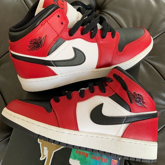 Jordan | Shoes | Preowned Jordan Mid Chicago Black Toe Gs | Poshmark
